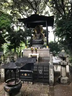 瀧泉寺(目黒不動尊)の仏像