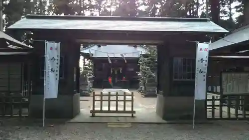 小生瀬 諏訪神社の山門