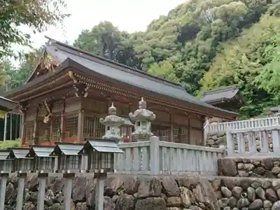 伊波乃西神社の本殿・本堂