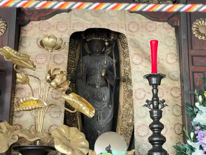 西徳寺の{uncategorized: "未分類", other: "その他", undefined: "問題あり", building: "その他建物", grave: "お墓", sacred_gate: "鳥居", guardian: "狛犬", statue: "像", buddha: "仏像", history: "歴史", nature: "自然", garden: "庭園", animal: "動物", pagoda: "塔", temizu: "手水舎", mountain_gate: "山門・神門", sanctuary: "本殿・本堂", subordinate: "末社・摂社", art: "芸術", scenery: "景色", jizo: "地蔵", ema: "絵馬", goshuin: "御朱印", omikuji: "おみくじ", items: "授与品その他", amulet: "お守り", goshuincho: "御朱印帳", eats: "食事", festival: "お祭り", votive_dance: "神楽", shichigosan: "七五三参", wedding: "結婚式", experience: "体験その他", initially: "初詣", around: "周辺", anti_infection: "感染症対策"}