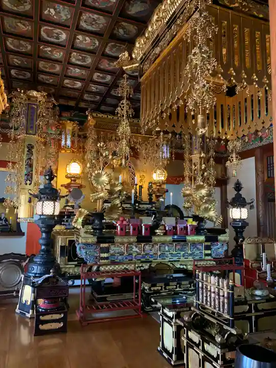 善導寺の本殿・本堂