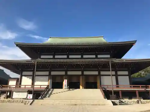 成田山新勝寺の本殿・本堂