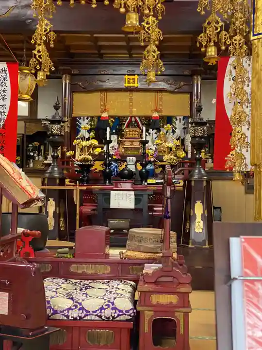 教仙寺の本殿・本堂