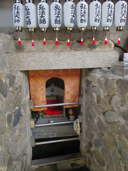 石像寺(釘抜地蔵)(京都府)