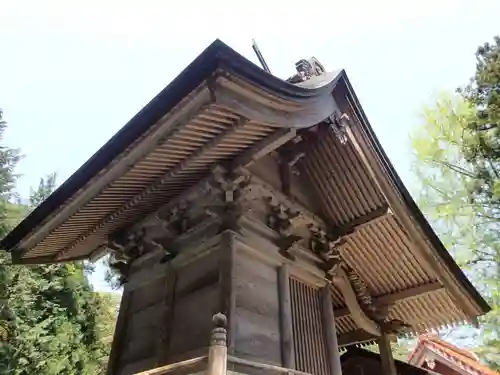 板井神社の本殿