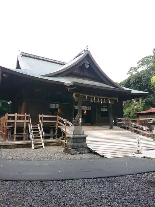 府八幡宮の本殿・本堂