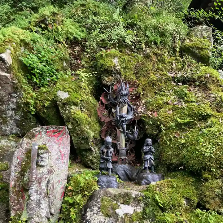 大本山七宝瀧寺(大阪府)