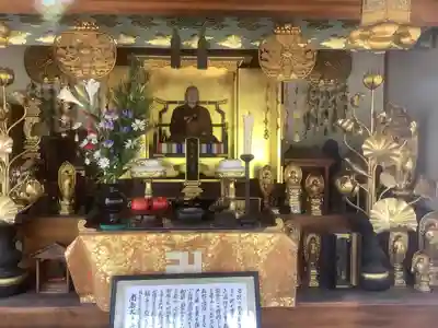 慈光院(曼陀羅寺塔頭)の像
