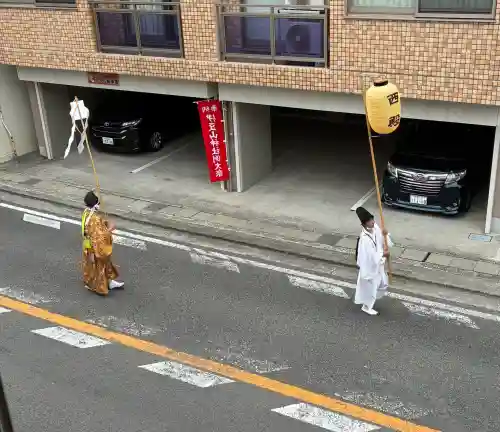 伊豆山神社の{uncategorized: "未分類", other: "その他", undefined: "問題あり", building: "その他建物", grave: "お墓", sacred_gate: "鳥居", guardian: "狛犬", statue: "像", buddha: "仏像", history: "歴史", nature: "自然", garden: "庭園", animal: "動物", pagoda: "塔", temizu: "手水舎", mountain_gate: "山門・神門", sanctuary: "本殿・本堂", subordinate: "末社・摂社", art: "芸術", scenery: "景色", jizo: "地蔵", ema: "絵馬", goshuin: "御朱印", omikuji: "おみくじ", items: "授与品その他", amulet: "お守り", goshuincho: "御朱印帳", eats: "食事", festival: "お祭り", votive_dance: "神楽", shichigosan: "七五三参", wedding: "結婚式", experience: "体験その他", initially: "初詣", around: "周辺", anti_infection: "感染症対策"}