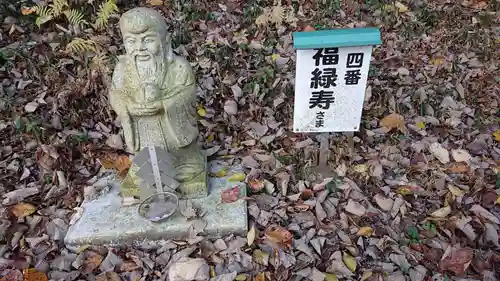 磐裂根裂神社の像