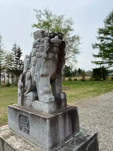 上更別神社の狛犬