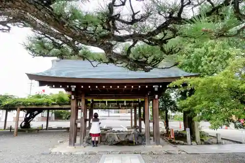 田縣神社の手水舎