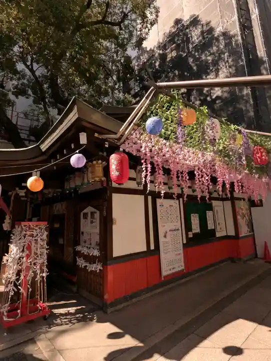 露天神社(お初天神)の{uncategorized: "未分類", other: "その他", undefined: "問題あり", building: "その他建物", grave: "お墓", sacred_gate: "鳥居", guardian: "狛犬", statue: "像", buddha: "仏像", history: "歴史", nature: "自然", garden: "庭園", animal: "動物", pagoda: "塔", temizu: "手水舎", mountain_gate: "山門・神門", sanctuary: "本殿・本堂", subordinate: "末社・摂社", art: "芸術", scenery: "景色", jizo: "地蔵", ema: "絵馬", goshuin: "御朱印", omikuji: "おみくじ", items: "授与品その他", amulet: "お守り", goshuincho: "御朱印帳", eats: "食事", festival: "お祭り", votive_dance: "神楽", shichigosan: "七五三参", wedding: "結婚式", experience: "体験その他", initially: "初詣", around: "周辺", anti_infection: "感染症対策"}