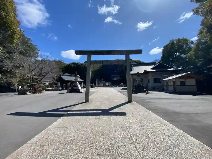 多家神社の{uncategorized: "未分類", other: "その他", undefined: "問題あり", building: "その他建物", grave: "お墓", sacred_gate: "鳥居", guardian: "狛犬", statue: "像", buddha: "仏像", history: "歴史", nature: "自然", garden: "庭園", animal: "動物", pagoda: "塔", temizu: "手水舎", mountain_gate: "山門・神門", sanctuary: "本殿・本堂", subordinate: "末社・摂社", art: "芸術", scenery: "景色", jizo: "地蔵", ema: "絵馬", goshuin: "御朱印", omikuji: "おみくじ", items: "授与品その他", amulet: "お守り", goshuincho: "御朱印帳", eats: "食事", festival: "お祭り", votive_dance: "神楽", shichigosan: "七五三参", wedding: "結婚式", experience: "体験その他", initially: "初詣", around: "周辺", anti_infection: "感染症対策"}