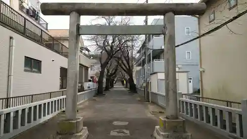 弥生神社の鳥居