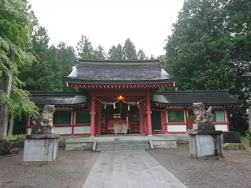 冨士御室浅間神社の本殿