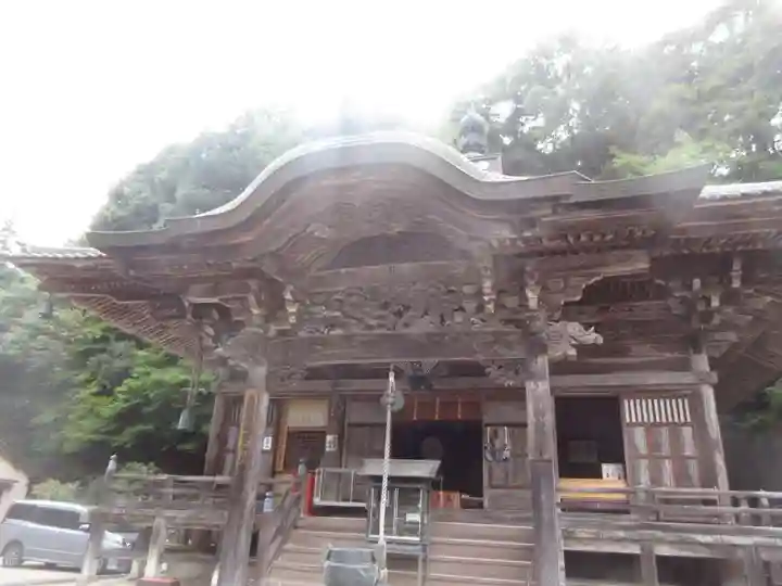 温泉寺の本殿・本堂