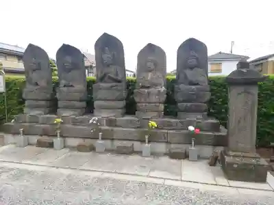 真勝院の{uncategorized: "未分類", other: "その他", undefined: "問題あり", building: "その他建物", grave: "お墓", sacred_gate: "鳥居", guardian: "狛犬", statue: "像", buddha: "仏像", history: "歴史", nature: "自然", garden: "庭園", animal: "動物", pagoda: "塔", temizu: "手水舎", mountain_gate: "山門・神門", sanctuary: "本殿・本堂", subordinate: "末社・摂社", art: "芸術", scenery: "景色", jizo: "地蔵", ema: "絵馬", goshuin: "御朱印", omikuji: "おみくじ", items: "授与品その他", amulet: "お守り", goshuincho: "御朱印帳", eats: "食事", festival: "お祭り", votive_dance: "神楽", shichigosan: "七五三参", wedding: "結婚式", experience: "体験その他", initially: "初詣", around: "周辺", anti_infection: "感染症対策"}