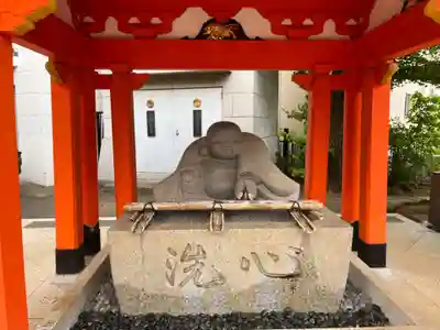 穴八幡宮の手水舎