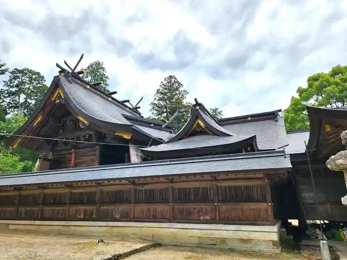 荒田神社の本殿