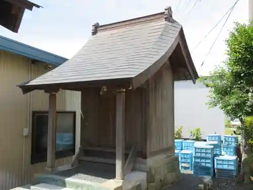 大和神社の本殿