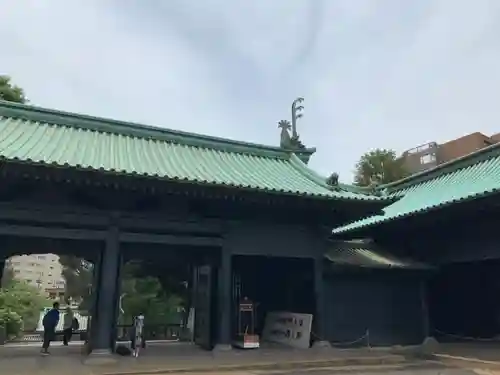 湯島聖堂の山門・神門