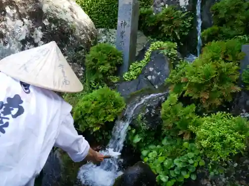 神峯寺の手水舎