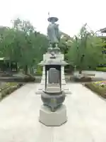 西新井大師総持寺の像