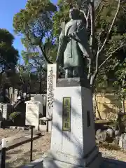 常泉寺の像