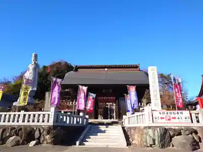 埼玉厄除け開運大師・龍泉寺（切り絵御朱印発祥の寺）(埼玉県)