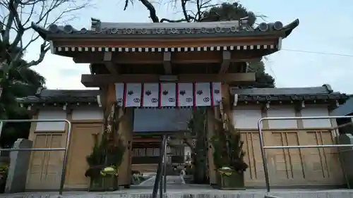 醍醐寺の山門