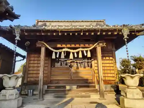 水神社の本殿