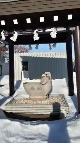 新習教大聖大教会祈祷殿の手水舎