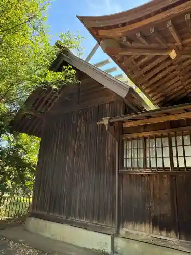 神明社の{uncategorized: "未分類", other: "その他", undefined: "問題あり", building: "その他建物", grave: "お墓", sacred_gate: "鳥居", guardian: "狛犬", statue: "像", buddha: "仏像", history: "歴史", nature: "自然", garden: "庭園", animal: "動物", pagoda: "塔", temizu: "手水舎", mountain_gate: "山門・神門", sanctuary: "本殿・本堂", subordinate: "末社・摂社", art: "芸術", scenery: "景色", jizo: "地蔵", ema: "絵馬", goshuin: "御朱印", omikuji: "おみくじ", items: "授与品その他", amulet: "お守り", goshuincho: "御朱印帳", eats: "食事", festival: "お祭り", votive_dance: "神楽", shichigosan: "七五三参", wedding: "結婚式", experience: "体験その他", initially: "初詣", around: "周辺", anti_infection: "感染症対策"}