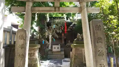 小野照崎神社の末社