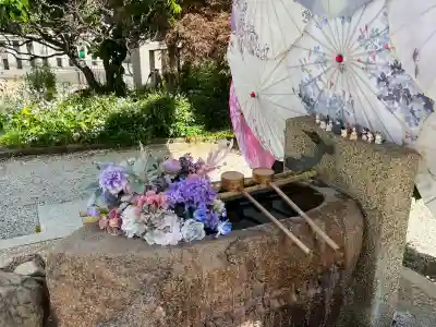 水堂須佐男神社の{uncategorized: "未分類", other: "その他", undefined: "問題あり", building: "その他建物", grave: "お墓", sacred_gate: "鳥居", guardian: "狛犬", statue: "像", buddha: "仏像", history: "歴史", nature: "自然", garden: "庭園", animal: "動物", pagoda: "塔", temizu: "手水舎", mountain_gate: "山門・神門", sanctuary: "本殿・本堂", subordinate: "末社・摂社", art: "芸術", scenery: "景色", jizo: "地蔵", ema: "絵馬", goshuin: "御朱印", omikuji: "おみくじ", items: "授与品その他", amulet: "お守り", goshuincho: "御朱印帳", eats: "食事", festival: "お祭り", votive_dance: "神楽", shichigosan: "七五三参", wedding: "結婚式", experience: "体験その他", initially: "初詣", around: "周辺", anti_infection: "感染症対策"}
