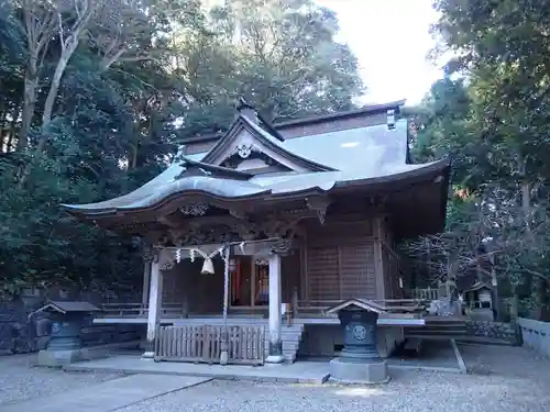 泉神社の本殿・本堂