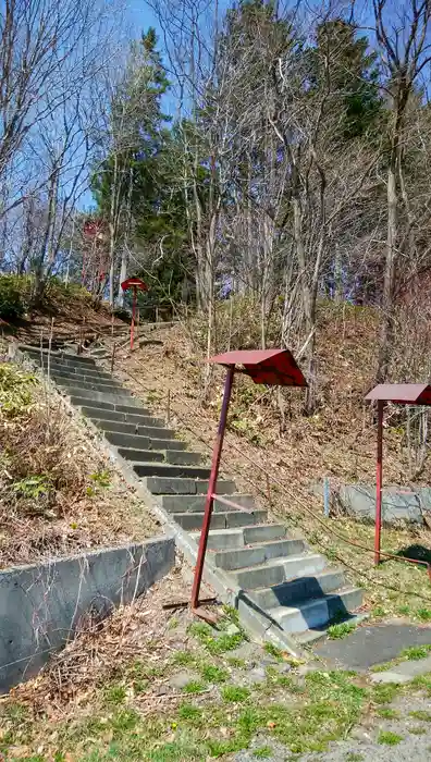 占冠神社の建物その他