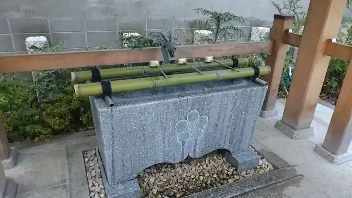 成子天神社の手水舎