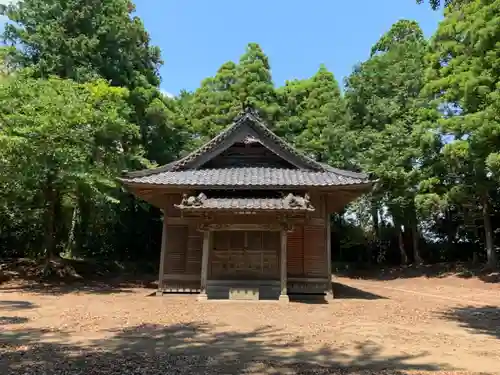 八幡神社の本殿・本堂