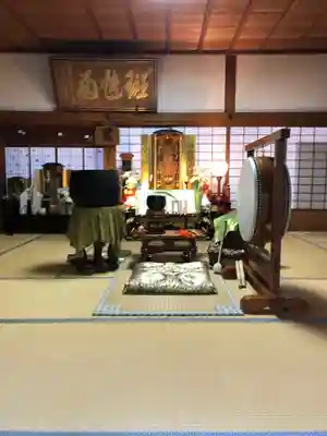 瓦屋寺の本殿・本堂