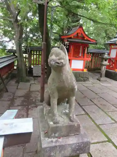 瑜伽神社の狛犬