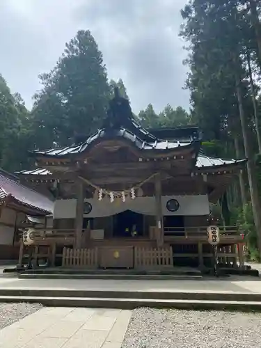 御岩神社の本殿・本堂