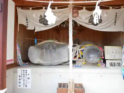 澳津神社の本殿