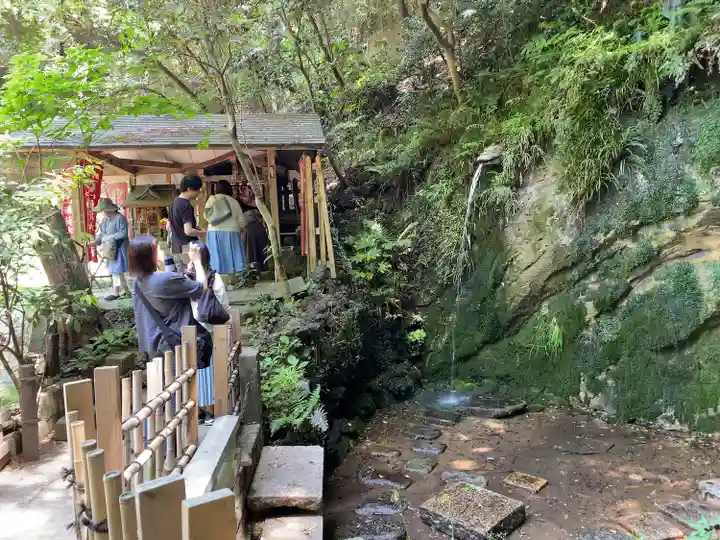 明王院(満願寺別院)の末社・摂社