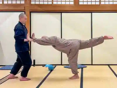 円覚寺の{uncategorized: "未分類", other: "その他", undefined: "問題あり", building: "その他建物", grave: "お墓", sacred_gate: "鳥居", guardian: "狛犬", statue: "像", buddha: "仏像", history: "歴史", nature: "自然", garden: "庭園", animal: "動物", pagoda: "塔", temizu: "手水舎", mountain_gate: "山門・神門", sanctuary: "本殿・本堂", subordinate: "末社・摂社", art: "芸術", scenery: "景色", jizo: "地蔵", ema: "絵馬", goshuin: "御朱印", omikuji: "おみくじ", items: "授与品その他", amulet: "お守り", goshuincho: "御朱印帳", eats: "食事", festival: "お祭り", votive_dance: "神楽", shichigosan: "七五三参", wedding: "結婚式", experience: "体験その他", initially: "初詣", around: "周辺", anti_infection: "感染症対策"}