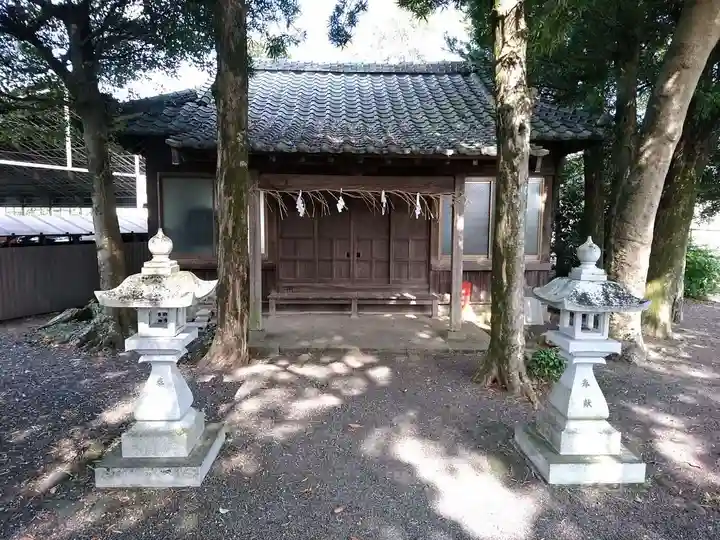 進雄神社の本殿・本堂