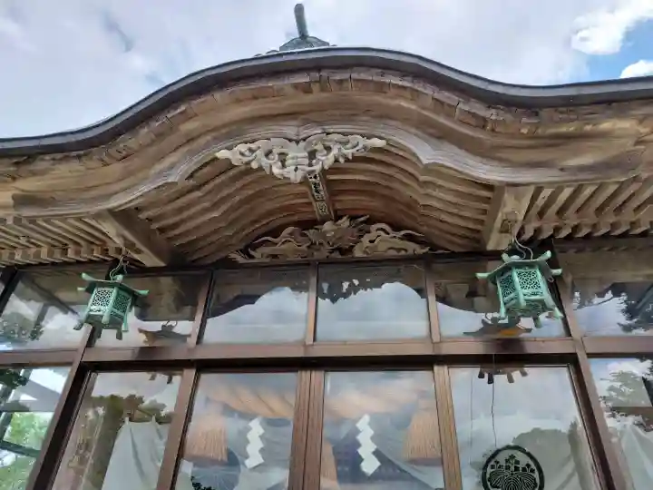 鰀目嶽神社の{uncategorized: "未分類", other: "その他", undefined: "問題あり", building: "その他建物", grave: "お墓", sacred_gate: "鳥居", guardian: "狛犬", statue: "像", buddha: "仏像", history: "歴史", nature: "自然", garden: "庭園", animal: "動物", pagoda: "塔", temizu: "手水舎", mountain_gate: "山門・神門", sanctuary: "本殿・本堂", subordinate: "末社・摂社", art: "芸術", scenery: "景色", jizo: "地蔵", ema: "絵馬", goshuin: "御朱印", omikuji: "おみくじ", items: "授与品その他", amulet: "お守り", goshuincho: "御朱印帳", eats: "食事", festival: "お祭り", votive_dance: "神楽", shichigosan: "七五三参", wedding: "結婚式", experience: "体験その他", initially: "初詣", around: "周辺", anti_infection: "感染症対策"}
