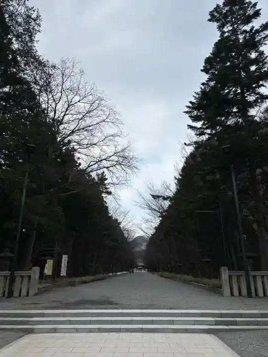北海道神宮の{uncategorized: "未分類", other: "その他", undefined: "問題あり", building: "その他建物", grave: "お墓", sacred_gate: "鳥居", guardian: "狛犬", statue: "像", buddha: "仏像", history: "歴史", nature: "自然", garden: "庭園", animal: "動物", pagoda: "塔", temizu: "手水舎", mountain_gate: "山門・神門", sanctuary: "本殿・本堂", subordinate: "末社・摂社", art: "芸術", scenery: "景色", jizo: "地蔵", ema: "絵馬", goshuin: "御朱印", omikuji: "おみくじ", items: "授与品その他", amulet: "お守り", goshuincho: "御朱印帳", eats: "食事", festival: "お祭り", votive_dance: "神楽", shichigosan: "七五三参", wedding: "結婚式", experience: "体験その他", initially: "初詣", around: "周辺", anti_infection: "感染症対策"}
