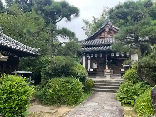 平等寺（三輪山平等寺）の本殿